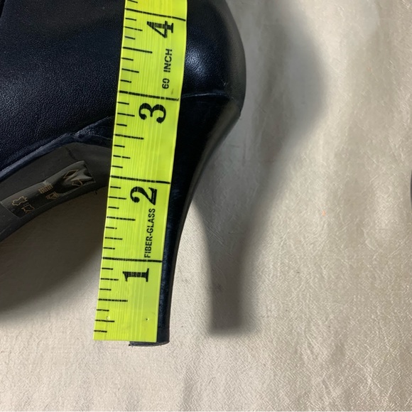 Le Château black leather boots size 8 - Picture 7 of 9